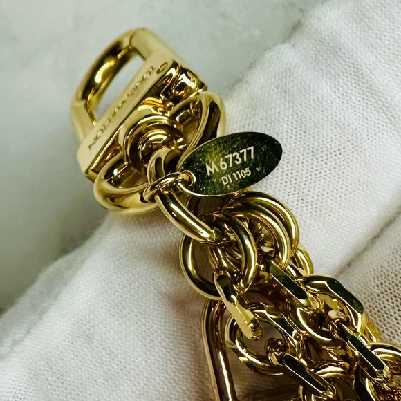 EUC Louis Vuitton Multi Colored Metal Kaleido V Key Chain Bag Charm - Picture 16 of 16